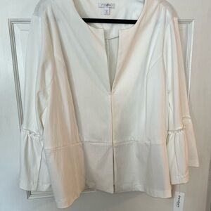 Roz and Ali White Women's Blazer